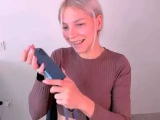 Kristihoward  live sex cam