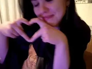 Latonyahurlebaus  live sex cam