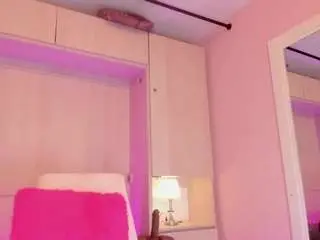 Ateneaaroldanc  live sex cam