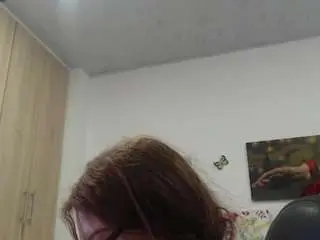 Bustyxmilf  live sex cam