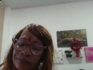 Bustyxmilf  live sex cam