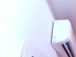 Curvy-sexyvalen  live sex cam