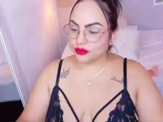 Curvy-sexyvalen  live sex cam