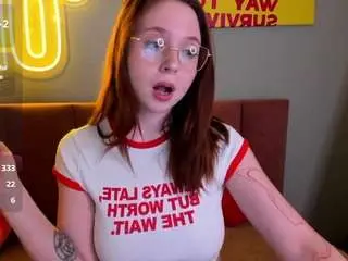 Ericanelson  live sex cam