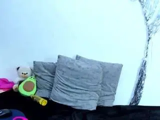 Koraliness  live sex cam