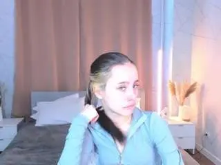 Kristi-kitsss  live sex cam