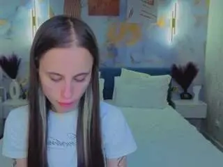 Kristi-kitsss  live sex cam