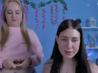 Linda-lynx  live sex cam