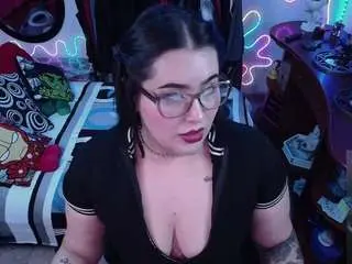 Lufek23  live sex cam