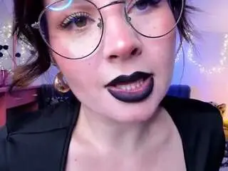 Medea-queen  live sex cam