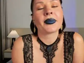 Medea-queen  live sex cam