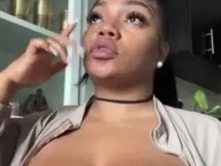 Miss-mian  live sex cam