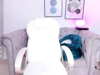 Naomii-campbell  live sex cam