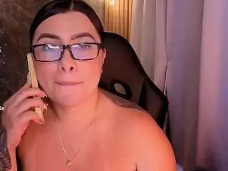 Naomii-campbell  live sex cam