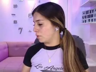 Sloppy-kitty  live sex cam