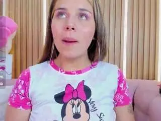 Sloppy-kitty  live sex cam
