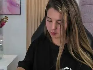 Sloppy-kitty  live sex cam