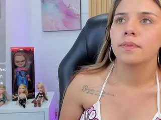 Sloppy-kitty  live sex cam