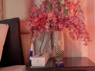 Vayoleen  live sex cam