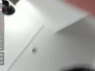 Kalilowe  live sex cam