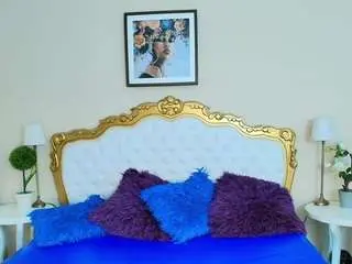 Kate-martinez  live sex cam