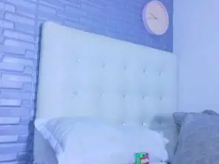Pervert-shydoll  live sex cam