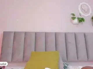 Tinacurly  live sex cam