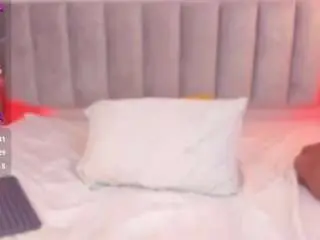 Tinacurly  live sex cam