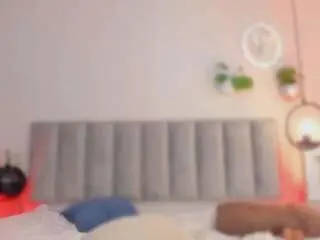 Tinacurly  live sex cam