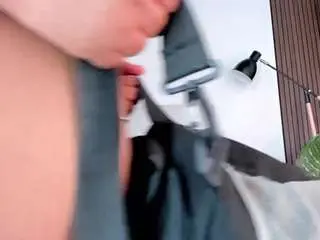 Tinacurly  live sex cam