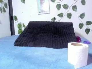 Brittanyy20  live sex cam