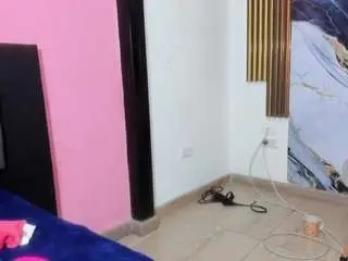 Brittanyy20  live sex cam