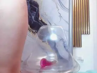 Brittanyy20  live sex cam