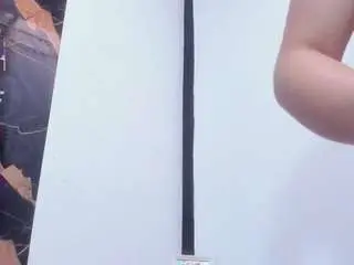 Brittanyy20  live sex cam