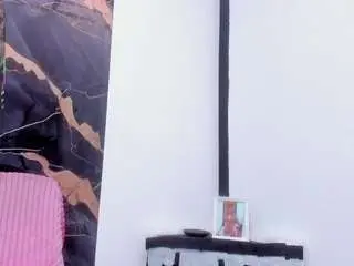 Brittanyy20  live sex cam