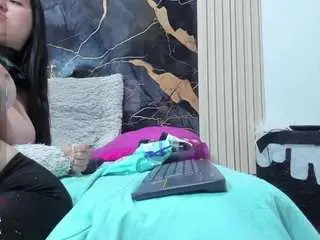 Brittanyy20  live sex cam