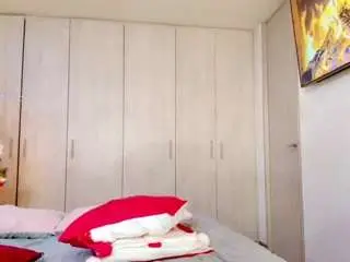 Hottstuffx69  live sex cam