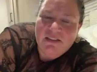 Selfcarebaddie  live sex cam