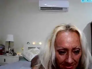 Siennadiamond  live sex cam