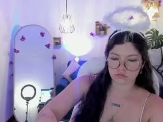 Sweet-alicee  live sex cam