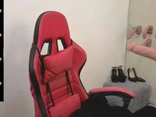 Valeryadams01  live sex cam