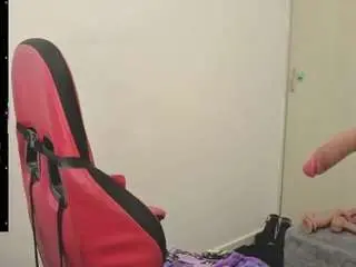 Valeryadams01  live sex cam
