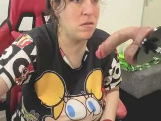 Valeryadams01  live sex cam