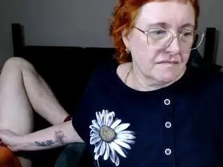 Curvyjoanna  live sex cam