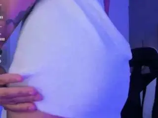 Duna23  live sex cam