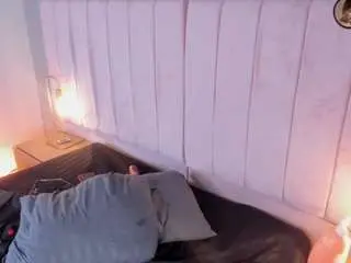 Hillary-collins  live sex cam