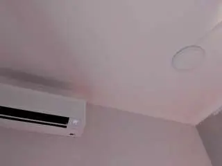 Hillary-collins  live sex cam
