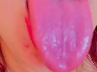 Miiahot  live sex cam