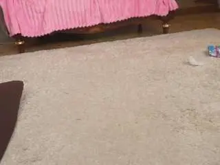 Naye-omy  live sex cam