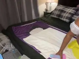 Silentsplasher  live sex cam